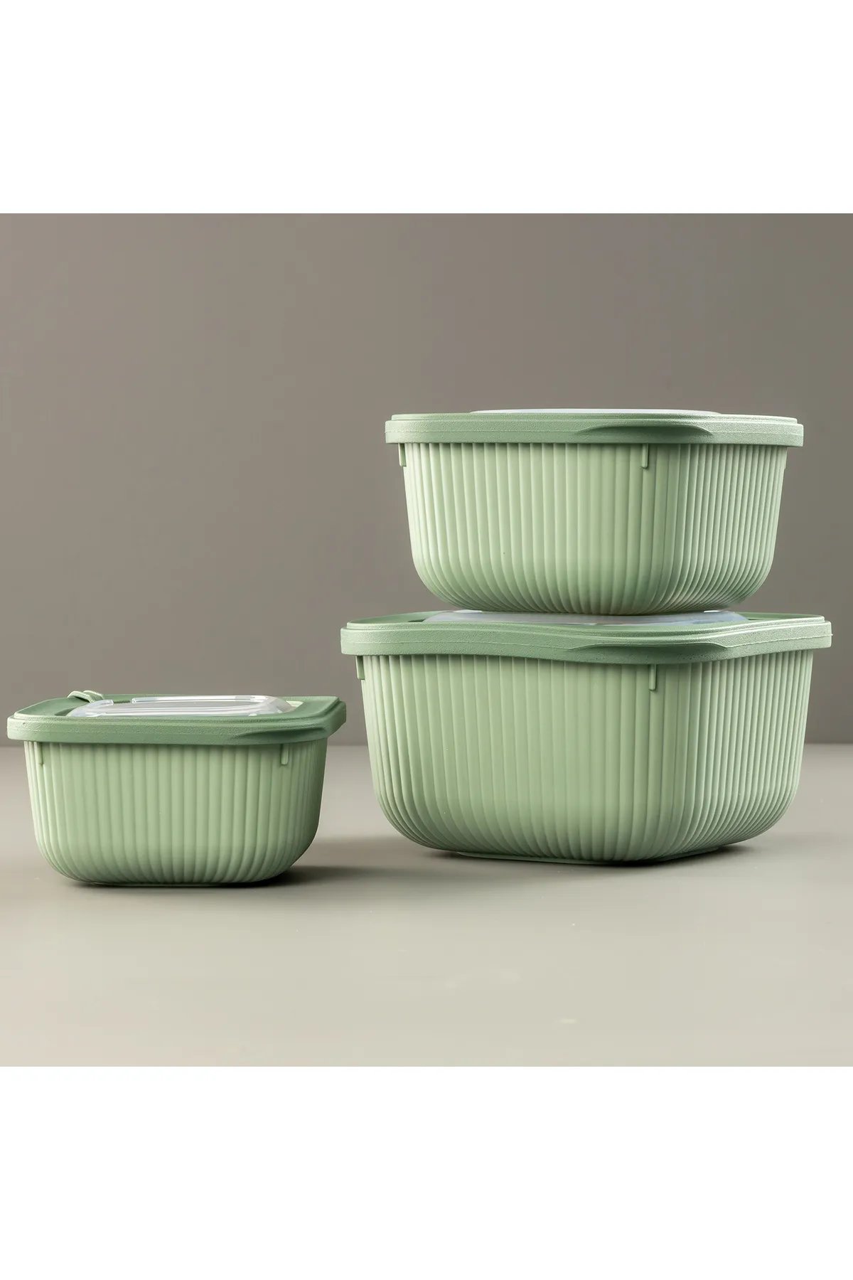 3'lü Yeşil Mikrodalga Ve Difrize Uygun Vip Kapaklı Özel Saklama Kabı Seti 3'lü Yeşil Mikrodalga Ve Difrize Uygun Vip Kapaklı Özel Saklama Kabı Seti