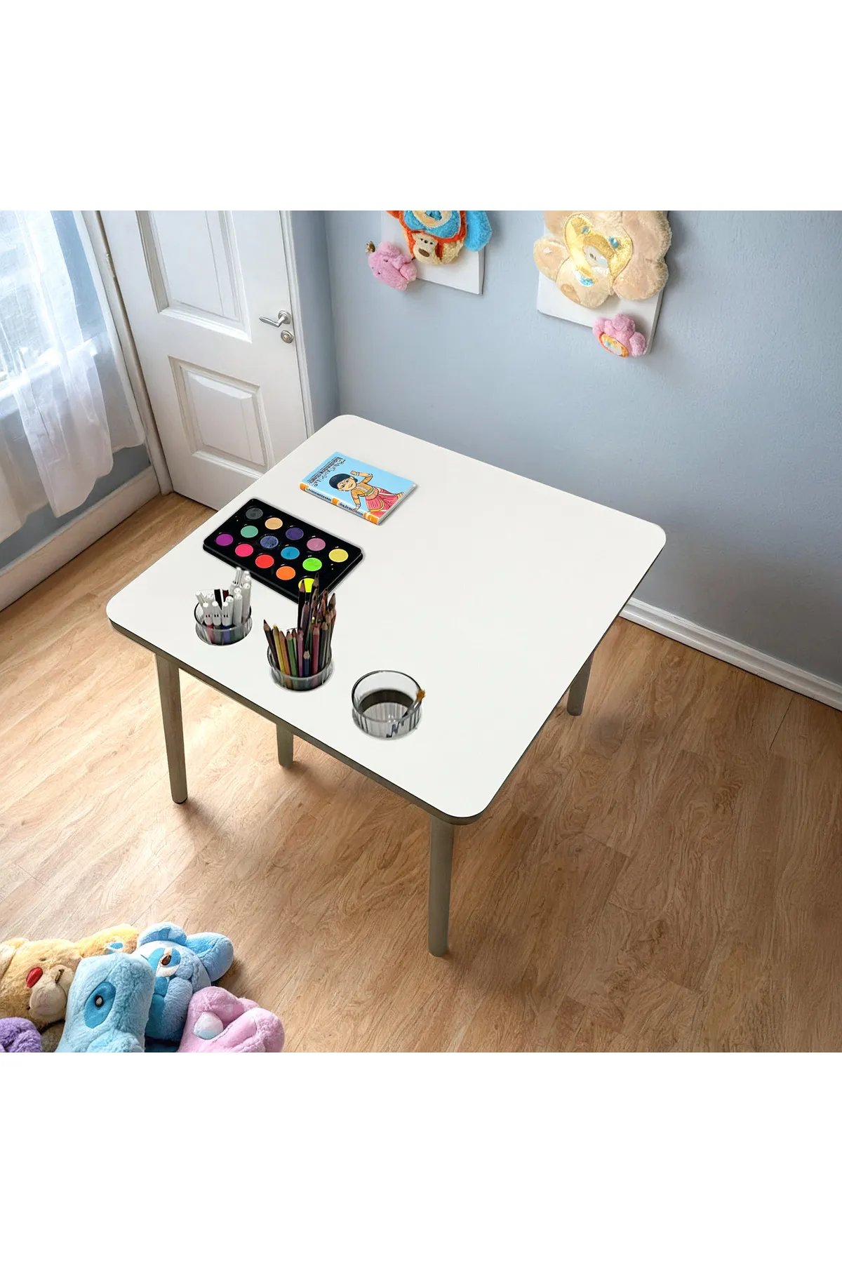 Ahşap MDF Yaz Sil Yüzey 1 Adet Çocuk Aktivite ve OyunMasası Kalemlik ve Bardak Hazneli Ahşap MDF Yaz Sil Yüzey 1 Adet Çocuk Aktivite ve OyunMasası Kalemlik ve Bardak Hazneli